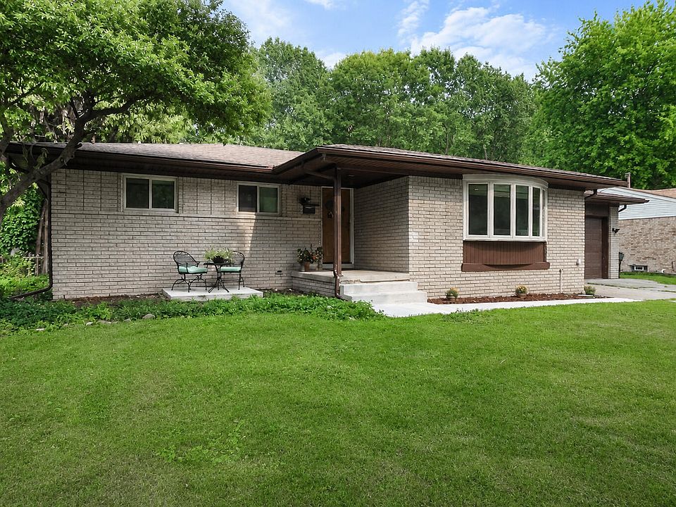 1st image of 53284 Wolf Dr