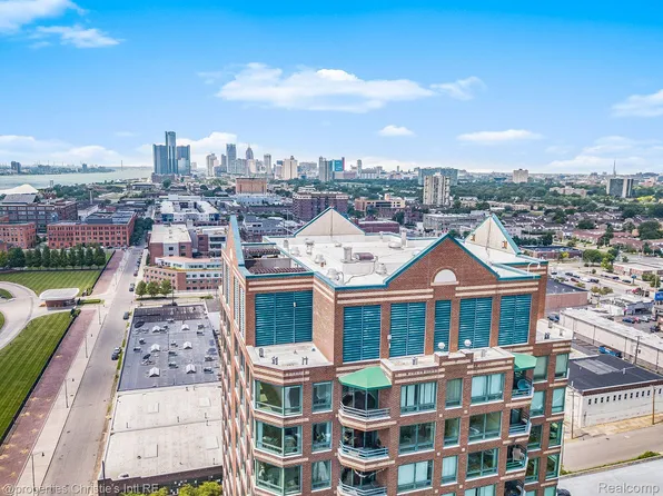 3320 Spinnaker Ln APT 6A, Detroit, MI 48207