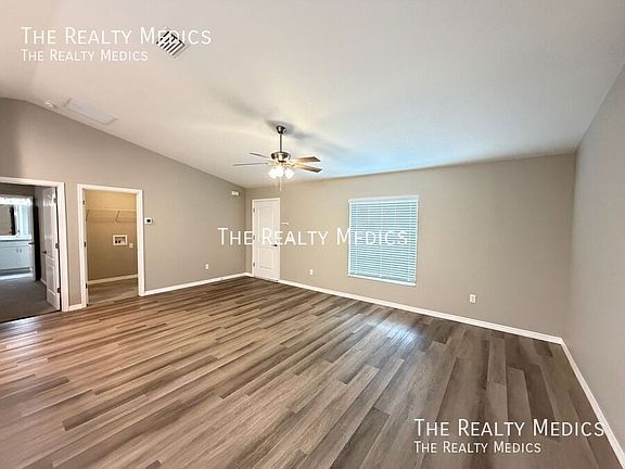 3rd image of 15258 SW 43rd Avenue Rd