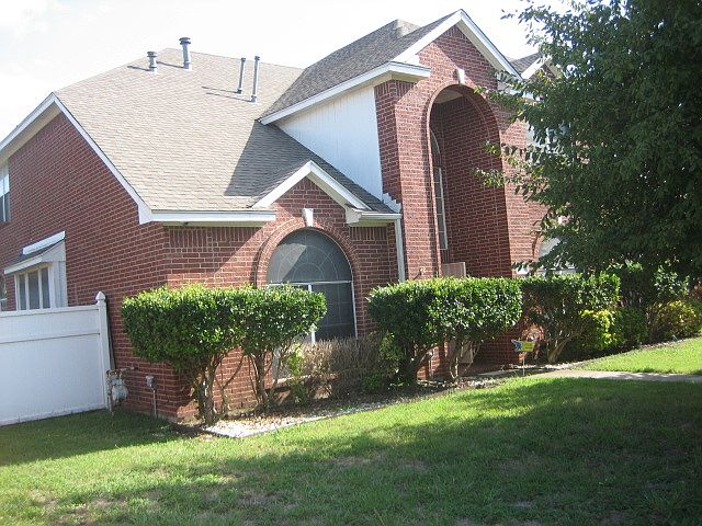 1st image of 2703 Olympia Dr