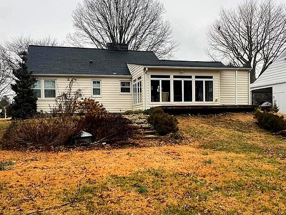 4th image of 18733 Briarwood Dr