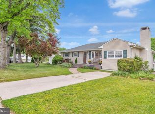 41 Endicott Rd, Hamilton, NJ 08690