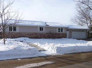 1001 Greenhill Dr, Wausau, WI 54401