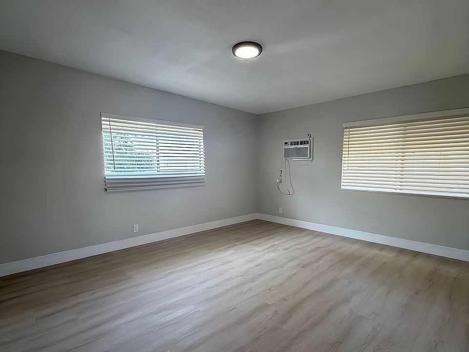 2nd image of 2904 9th Ave #7A