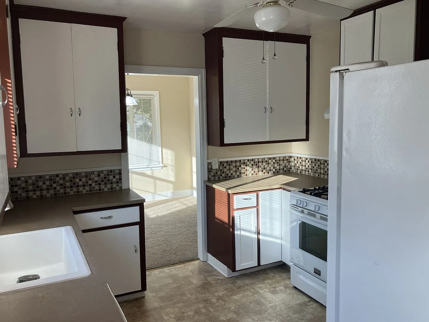 Well Maintained Three Bedroom Home in Northeast Salem — Photo 2
