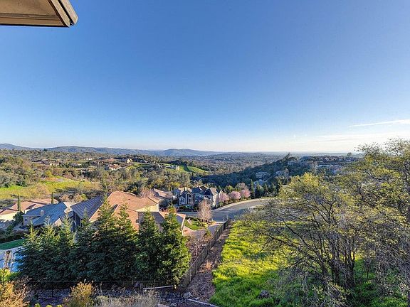 5th image of 806 Sunnyslope Way
