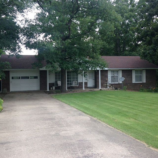 1st image of 4810 Rainbow Dr