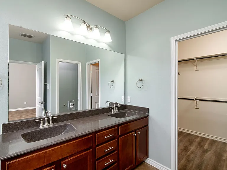 129 Griffin Ave — Photo 15