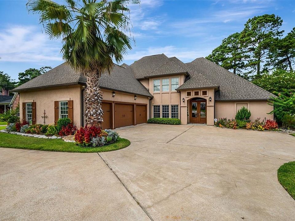 1st image of 310 Sawgrass Cir