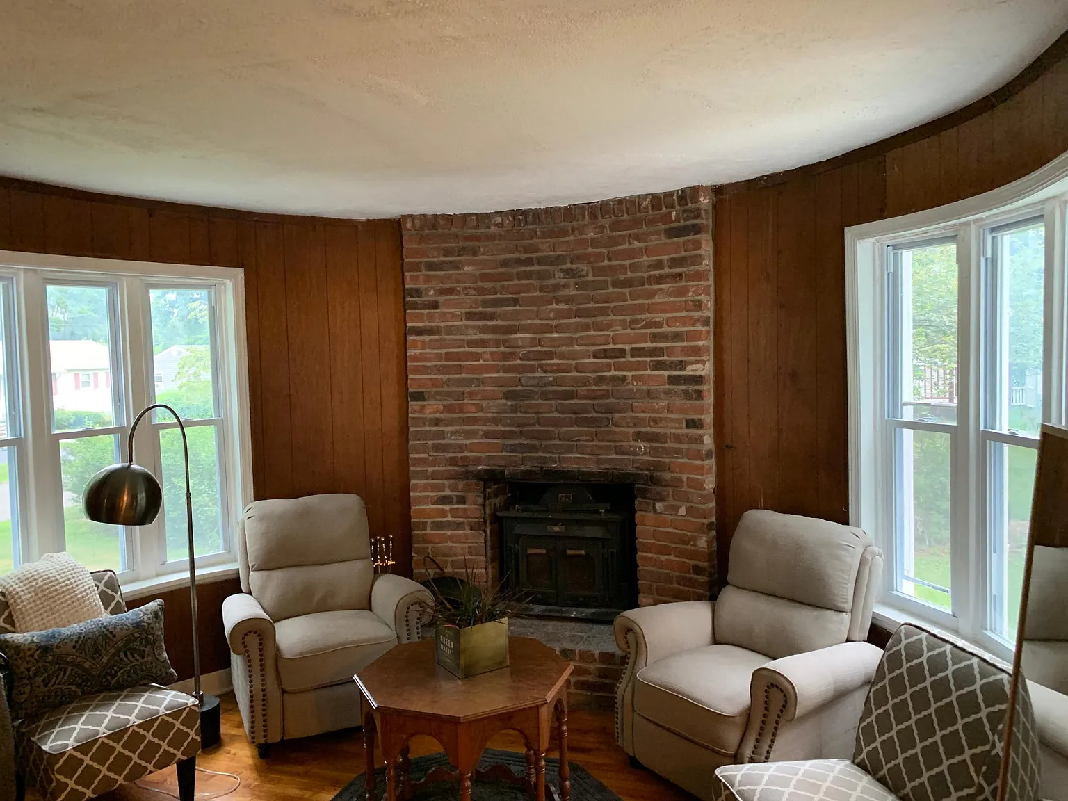 23 Frank St — Photo 2