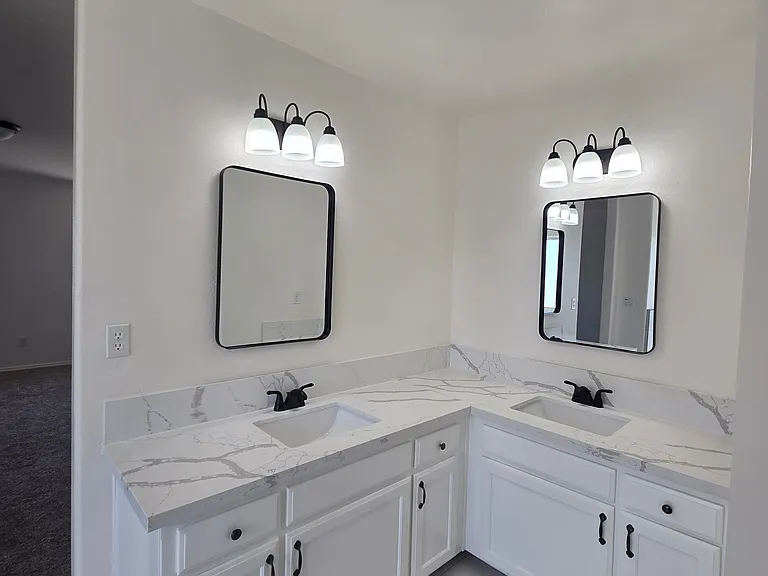 1114 Oak Ave — Photo 15