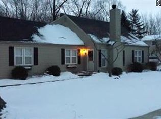 229 Jaycox Rd, Avon Lake, OH 44012
