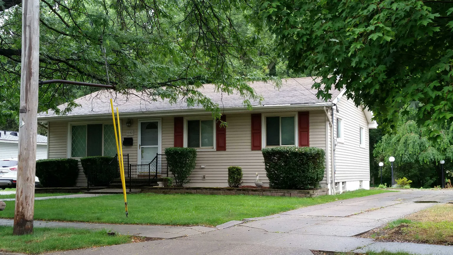 4142 Plymouth Rd photo 1