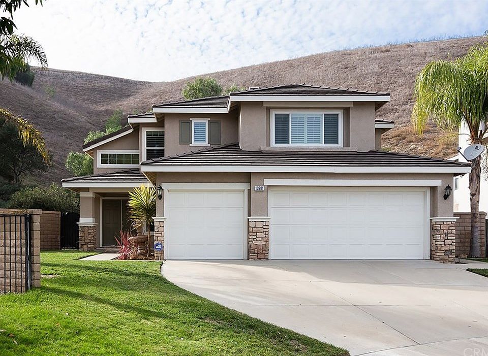 1st image of 13981 Valley View Ln