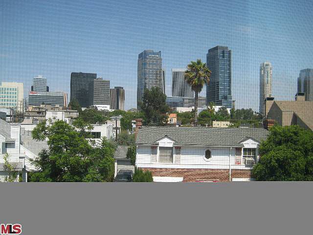 2nd image of 1815 Pandora Ave