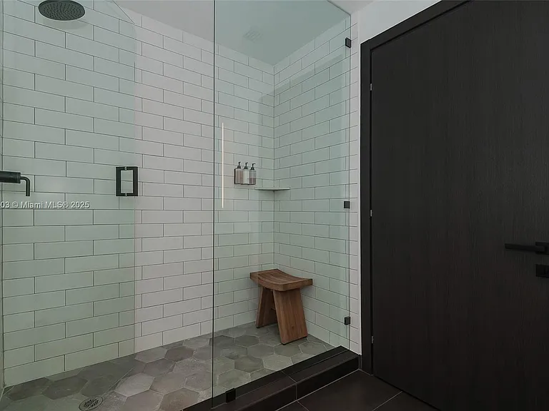 398 NE 5th St #2301 — Photo 25