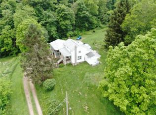 821 Rocky Run Rd, West Finley, PA 15377