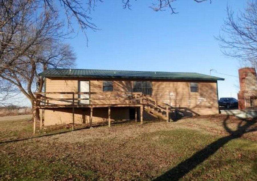 2nd image of 14013 W Gideon Rd