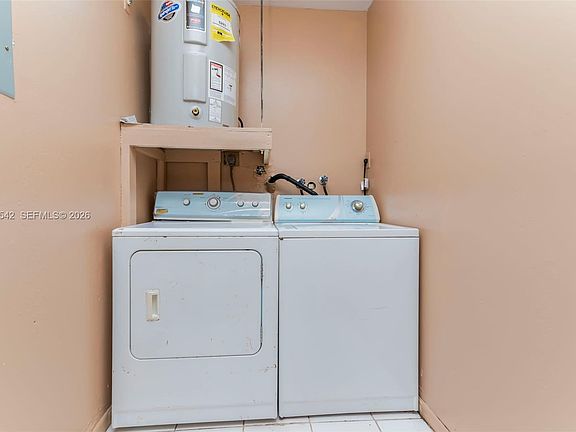 2nd image of 6333 Pierce St #2