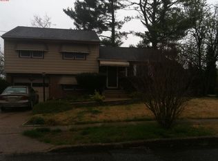 16 Evergreen Rd, Stratford, NJ 08084