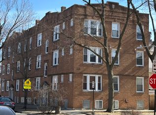 3021 W Cullom Ave #3, Chicago, IL 60618