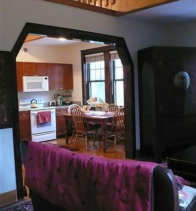 401 Living Area to Kitchen