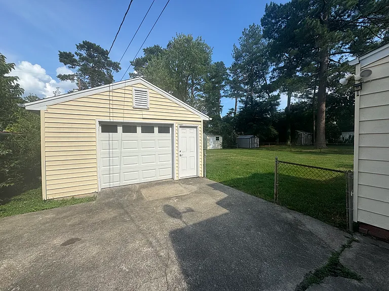 410 Beulah Rd — Photo 9