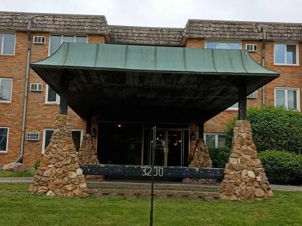 3200 Virginia Ave S, Minneapolis, MN 55426