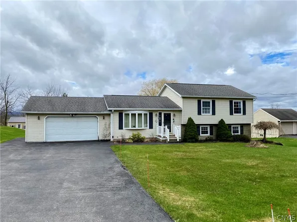 518 Higby Rd, New Hartford, NY 13413