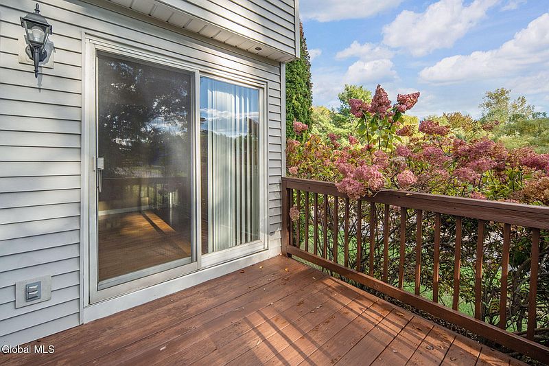 2nd image of 2 Stonegate Court