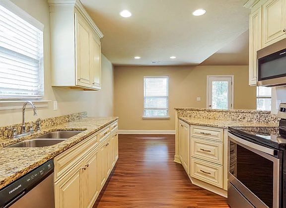 2nd image of 120 Earl Owens Dr #1