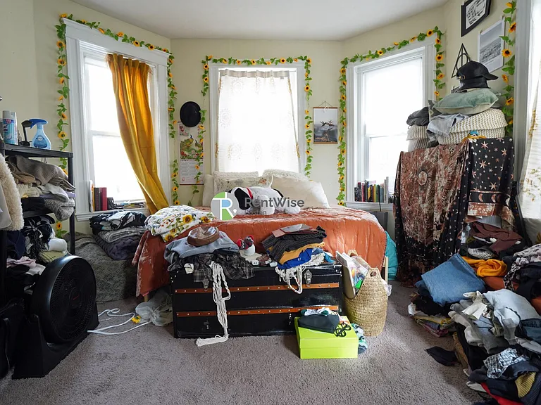 225 Kelton St #2 — Photo 2