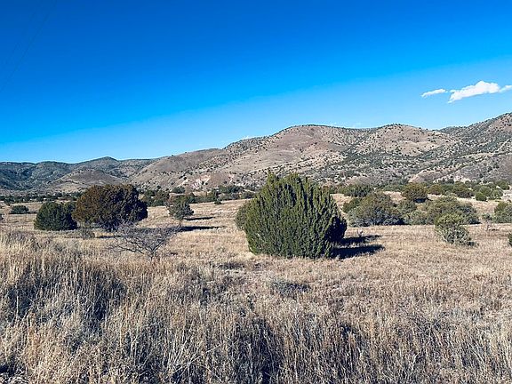 2nd image of 7X San Tomas Rd