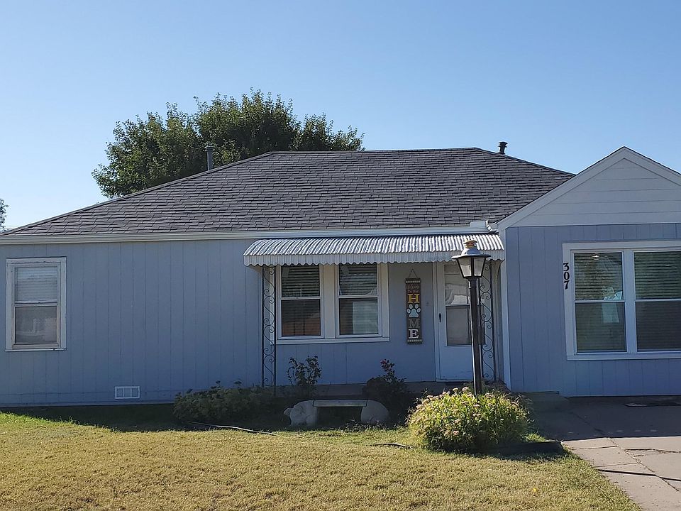 1st image of 307 E 12th St