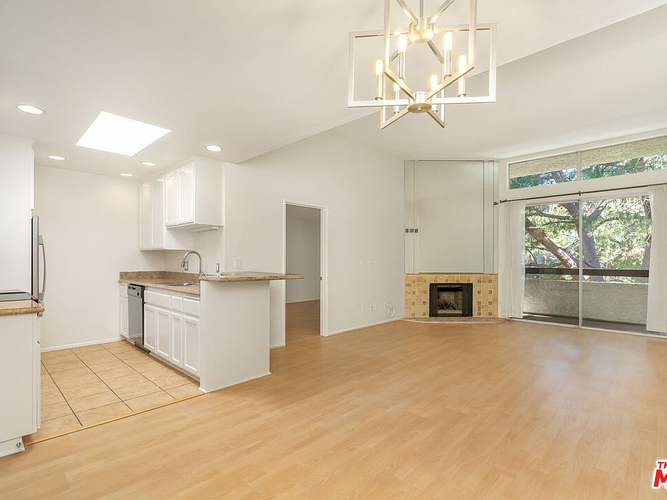 1st image of 4295 Via Arbolada Unit 312