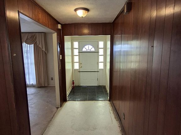 2nd image of 2138 RIBAULT SCENIC Drive