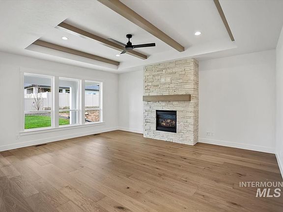 4th image of 2205 E Padstow St