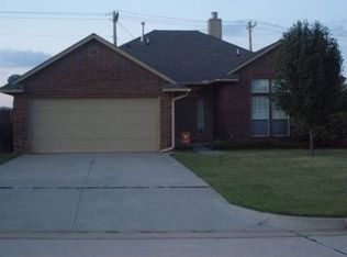 11917 NW 7th St, Yukon, OK 73099