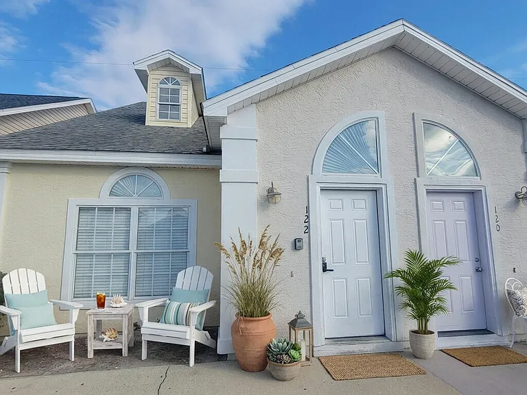 122 Seagrass Way — Photo 1