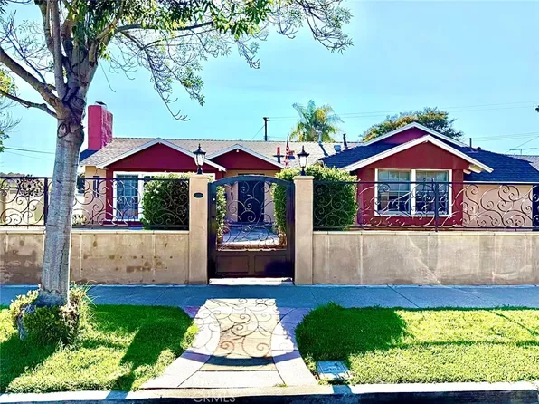 11961 Wembley Rd, Los Alamitos, CA 90720