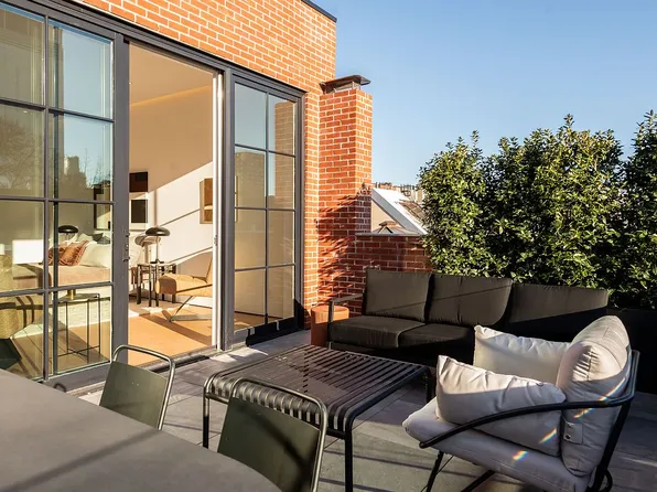 313 E 6th St #Penthouse, New York, NY 10003