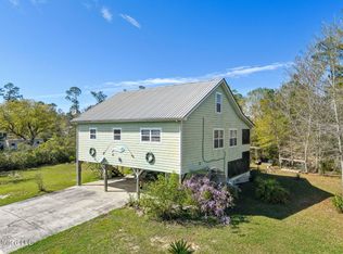 6058 3rd St, Bay Saint Louis, MS 39520