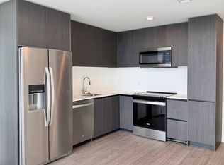 221 NE 19th St #22, Miami, FL 33132