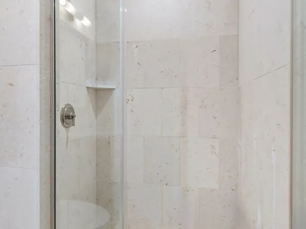 100 Riverside Boulevard image 12 of 21