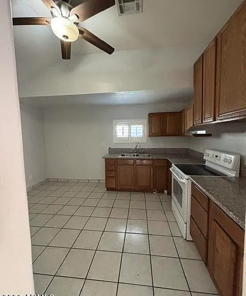 9406 N 5th Ave #B — Photo 6