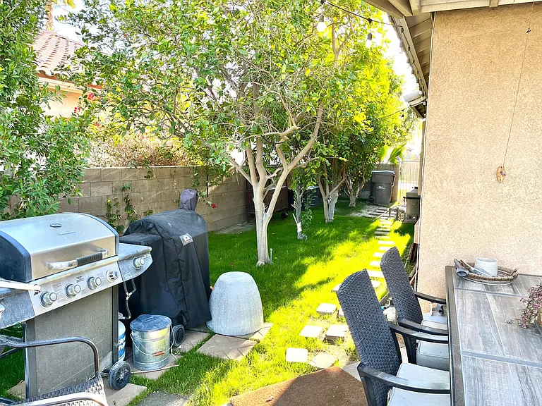 45235 Crystal Springs Dr — Photo 37