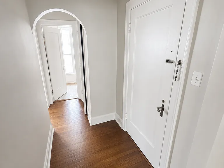 1108 Curtiss St — Photo 8