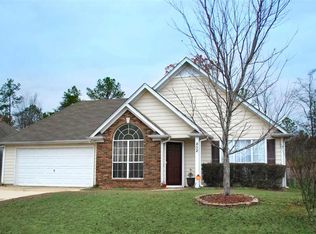 452 Camden Cove Cir, Calera, AL 35040