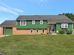 112 Meadowbrook Dr, Martinsburg, WV 25401