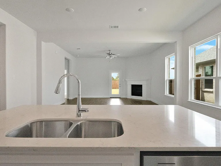 603 Parrino Pkwy — Photo 21
